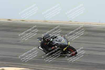 media/Nov-15-2025-Race Pace (Sat) [[8de605a2d8]]/Non Verified Riders (1st 20 Minutes)/Bowl (1015am)/